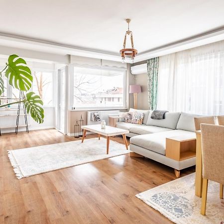 דירות איסטמבול Vibrant Flat With Balcony In Maltepe מראה חיצוני תמונה