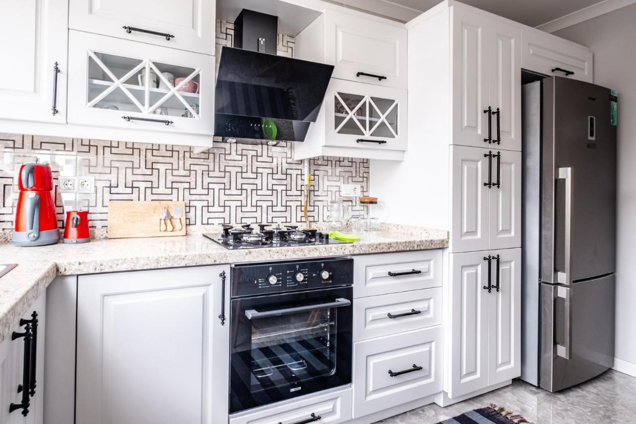 דירות איסטמבול Vibrant Flat With Balcony In Maltepe מראה חיצוני תמונה